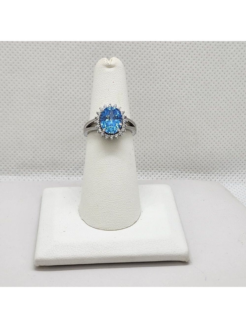 Brand New Sterling Silver 925 Light Blue gemstone Ring